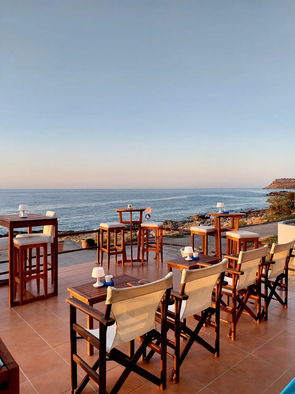 Restaurant & Pool